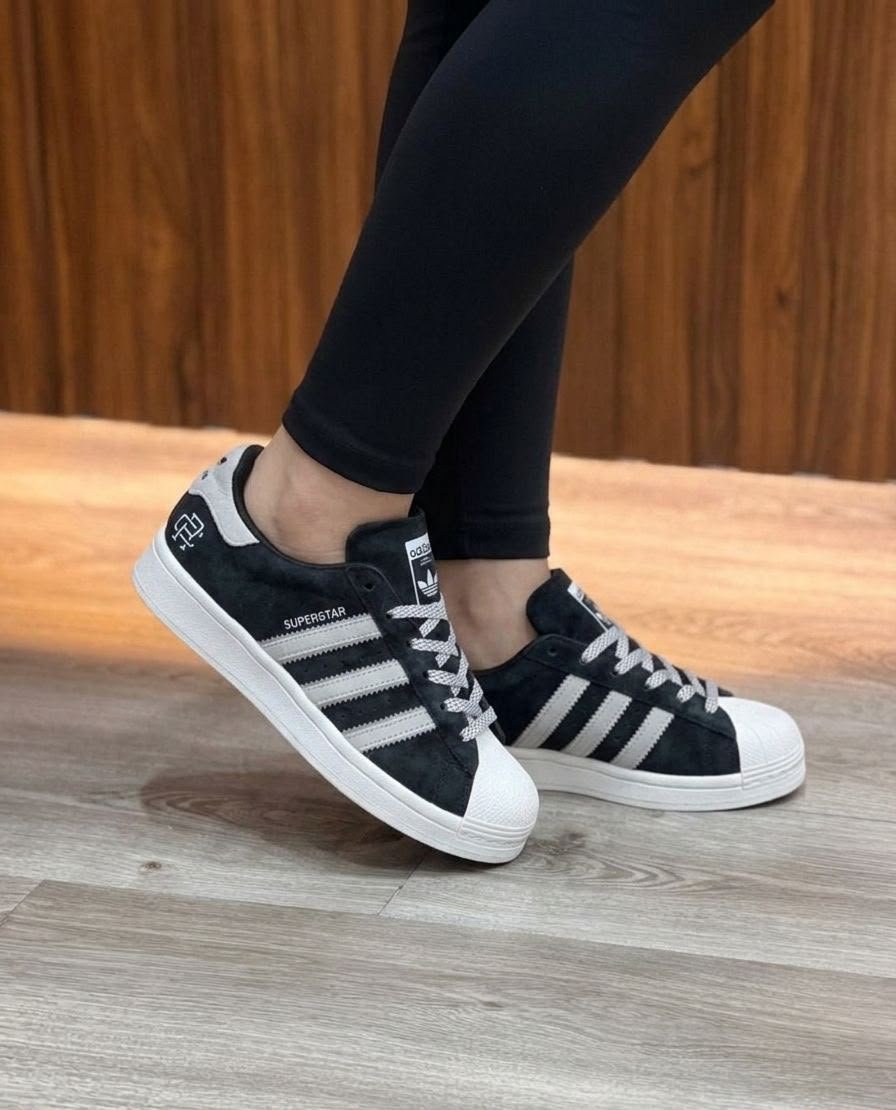 Adidas Superstar