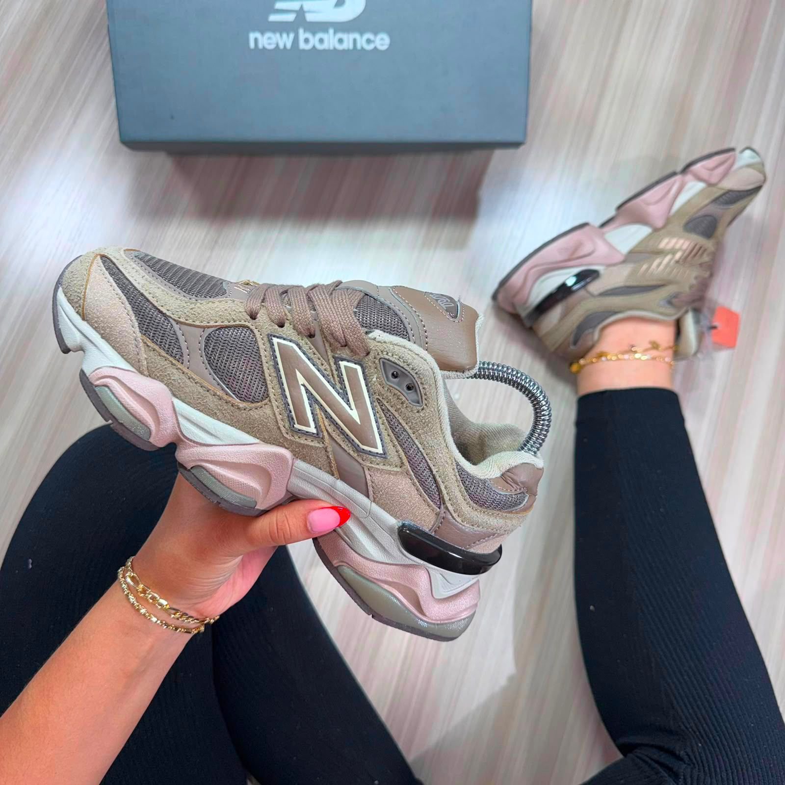 New Balance 9060