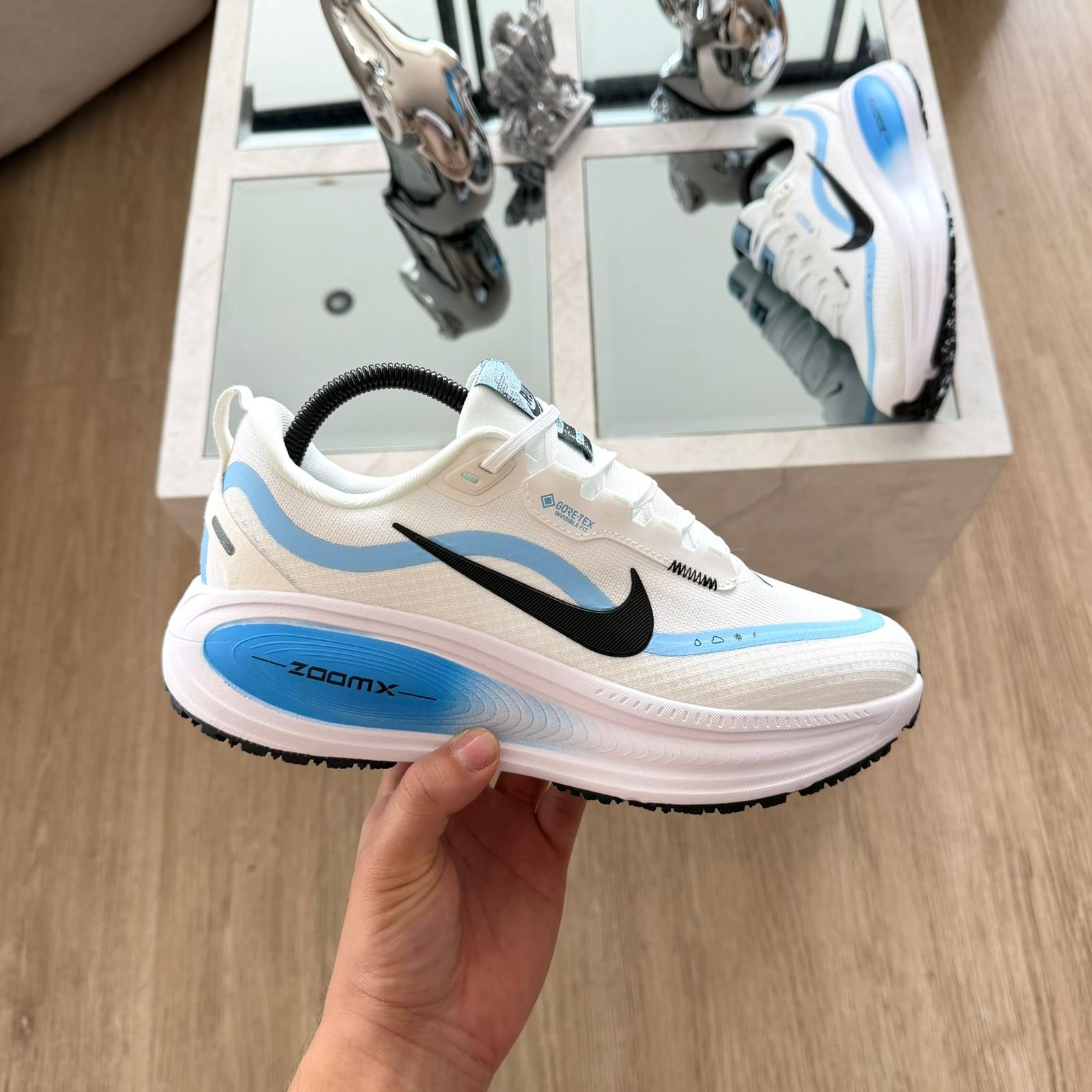 Nike Vomero Plus